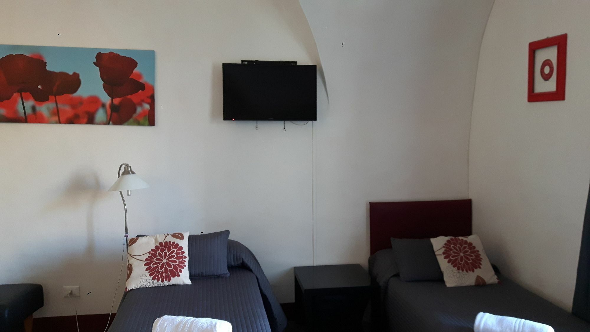 Da Gianni E Lucia Rooms With Bathroom In The City Center CTA Exterior foto