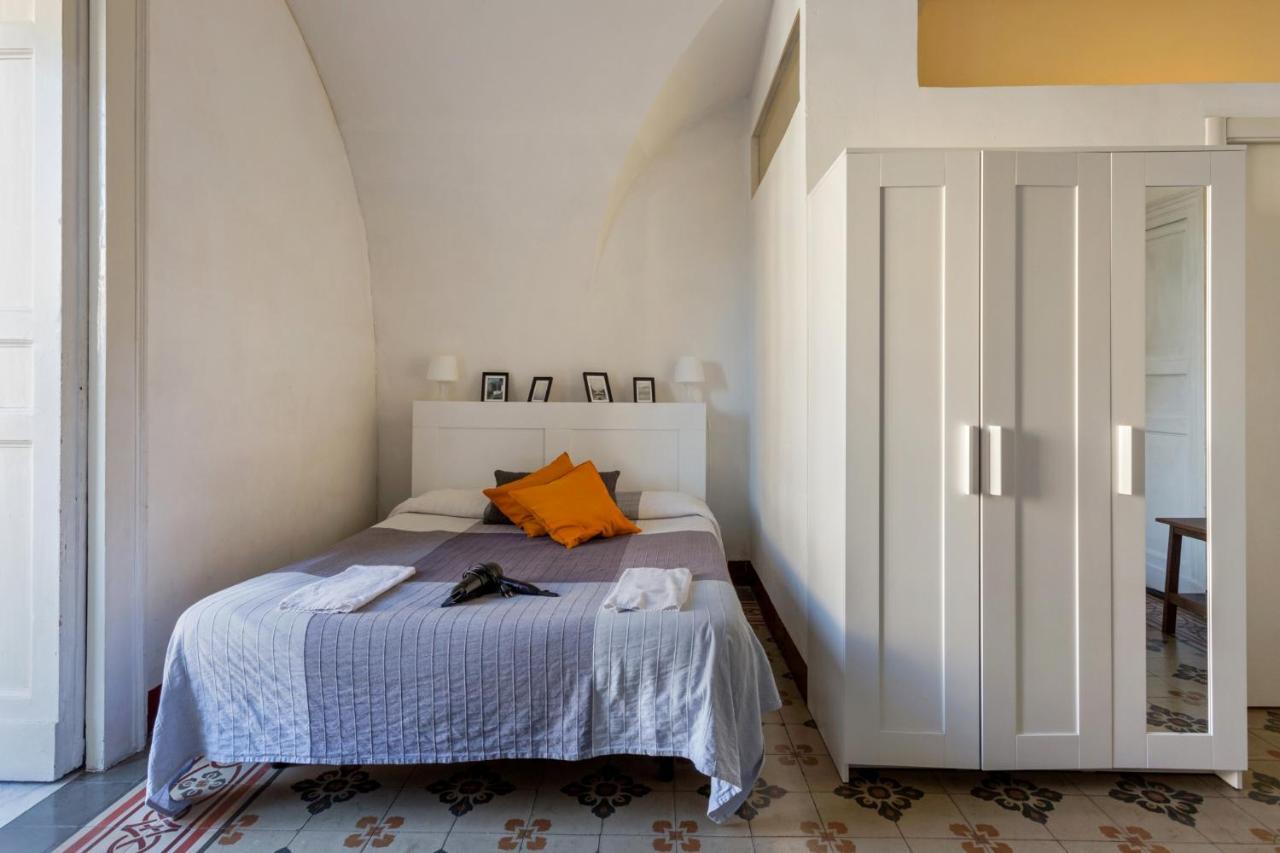 Da Gianni E Lucia Rooms With Bathroom In The City Center CTA Exterior foto