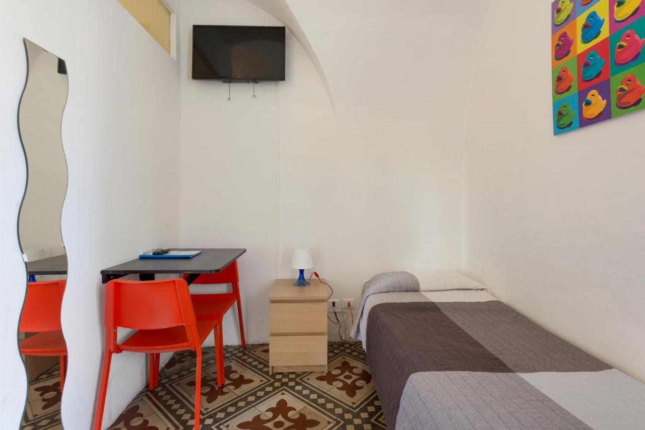 Da Gianni E Lucia Rooms With Bathroom In The City Center CTA Exterior foto