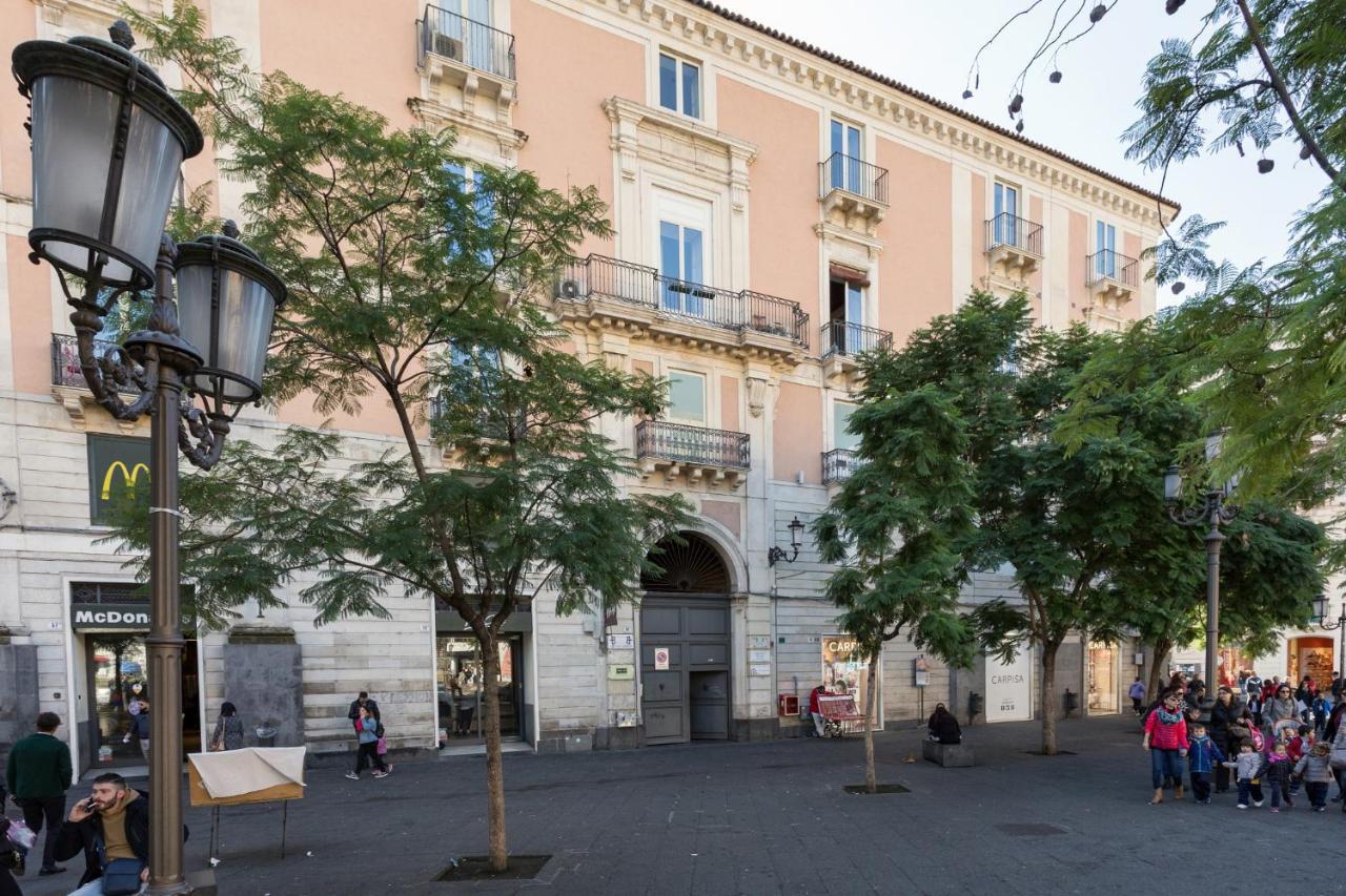 Da Gianni E Lucia Rooms With Bathroom In The City Center CTA Exterior foto