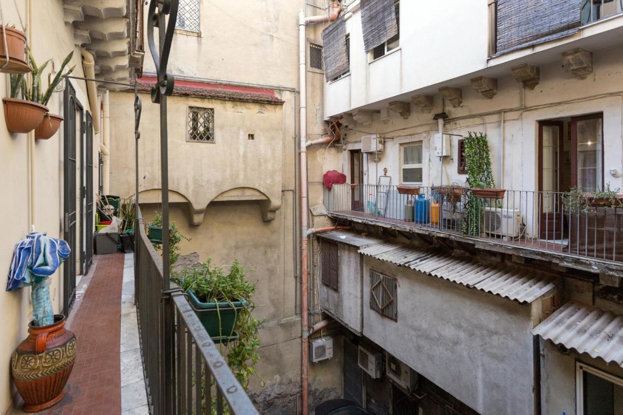 Da Gianni E Lucia Rooms With Bathroom In The City Center CTA Exterior foto