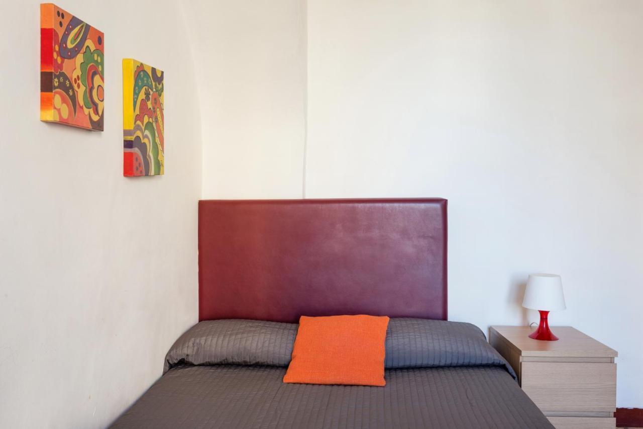 Da Gianni E Lucia Rooms With Bathroom In The City Center CTA Exterior foto