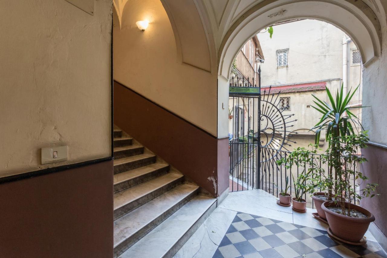 Da Gianni E Lucia Rooms With Bathroom In The City Center CTA Exterior foto