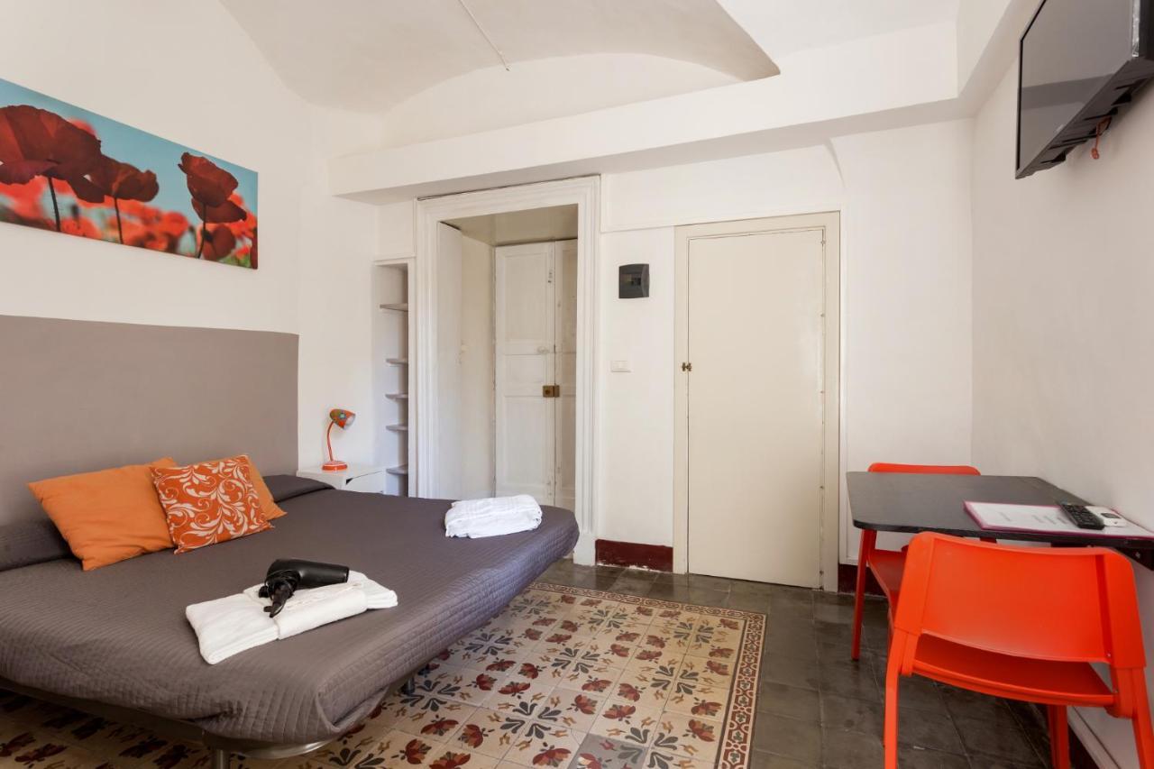 Da Gianni E Lucia Rooms With Bathroom In The City Center CTA Exterior foto